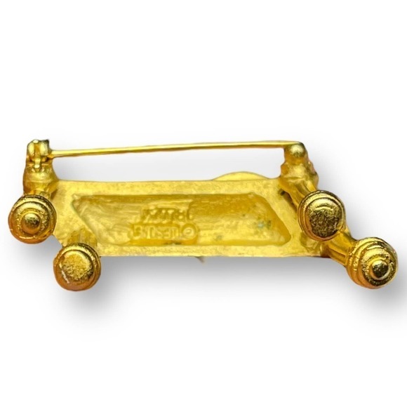 Vintage Leslie Block Gold Tone Brooch Pin Tea Set Table Whimsical Kitschy Signed - Picture 5 of 10